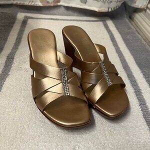 ITALIAN SHOEMAKERS 3” Gold Crystal Dress Leather Kitten Heels Wedge Sandals 8.5
